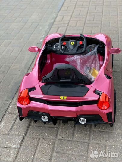 Детский электромобиль Ferrari F8
