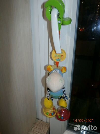 Развивающие игрушки Lamaze,Tiny love,Playgro,Taf