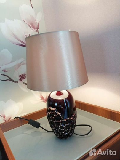 Лампа настольная