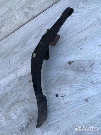 Педаль газа Mitsubishi Galant 7 седан 2.0 1994