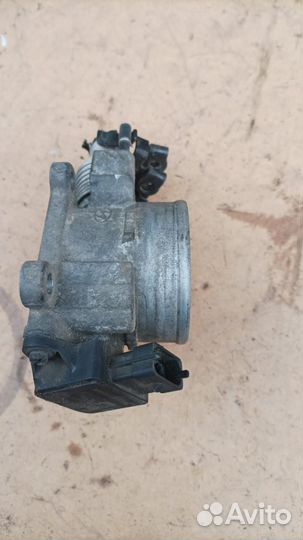 Хендай Элантра 01г дроссельная заслонка бу