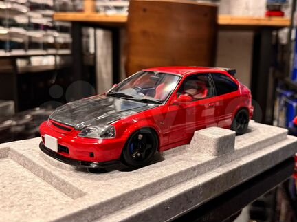 M85005 Motorhelix Honda Civic 1:18 EK9