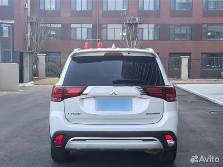 Mitsubishi Outlander 2.0 CVT, 2020, 42 500 км