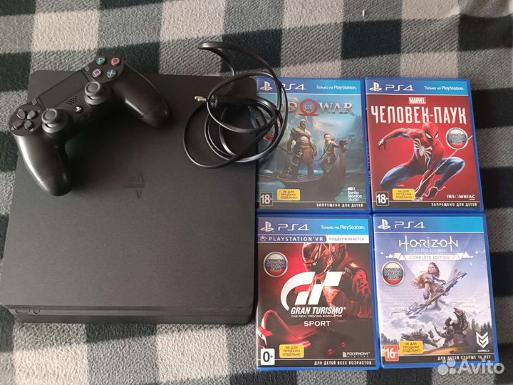 Sony playstation 4 PS4 slim 1tb