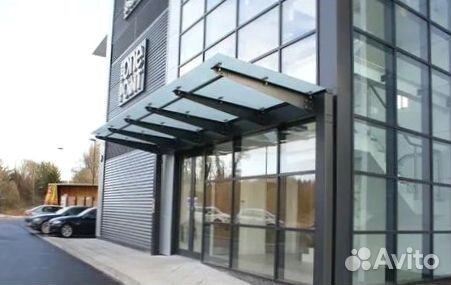 Стеклянный козырек