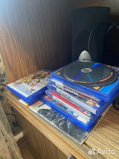 Игровая приставка ps4 бу