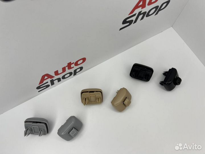 Крепление-крючок солнцезащитного козырька для Audi