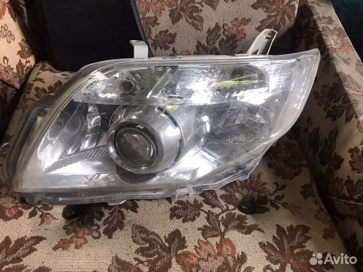 Фары toyota fielder