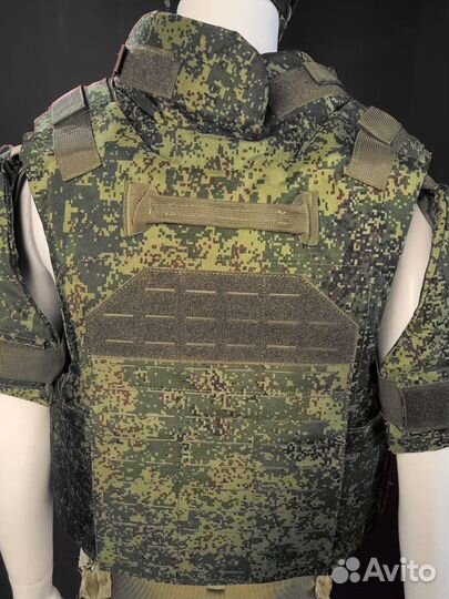 Бронежилет комплектный