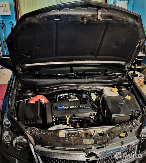 Шумоизоляция капота Опель Астра Н Вектра С