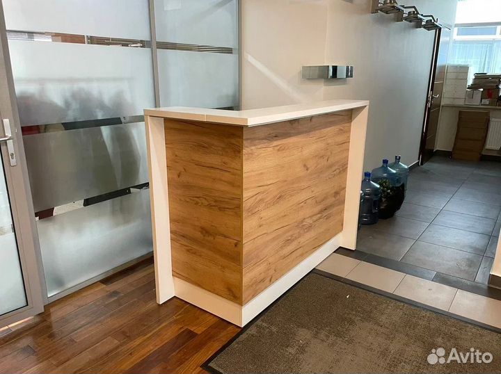 Стойка ресепшн для приемной зоны Марсия