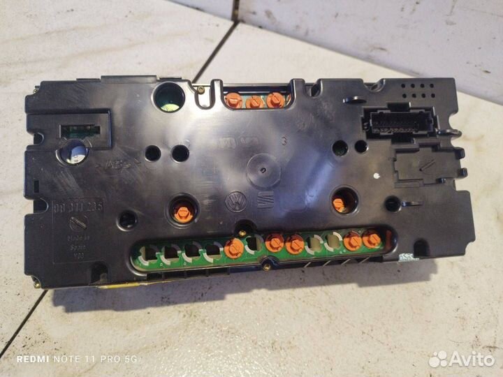 Панель приборов (щиток) Volkswagen Polo 3 6KV2