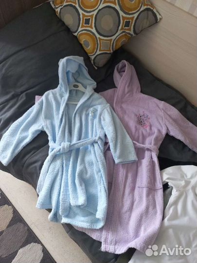 Халаты махровые 7-9, 11 лет