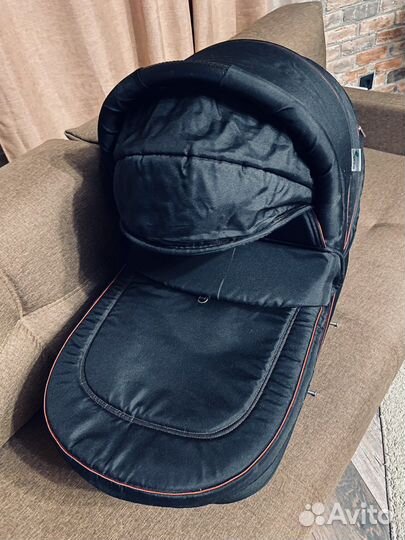 Коляска 2 в 1 с двумя комплектами колес