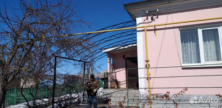 Навес из поликарбоната