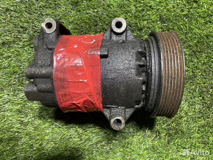 Компрессор кондиционера Renault Scenic