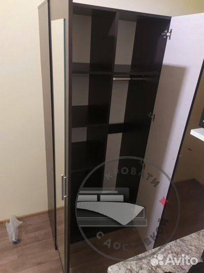 Шкаф распашной