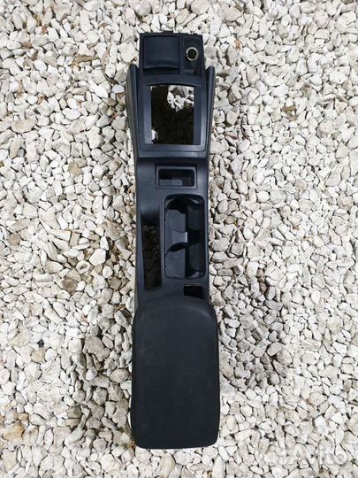 Подлокотник Mitsubishi Lancer 10 Лансер