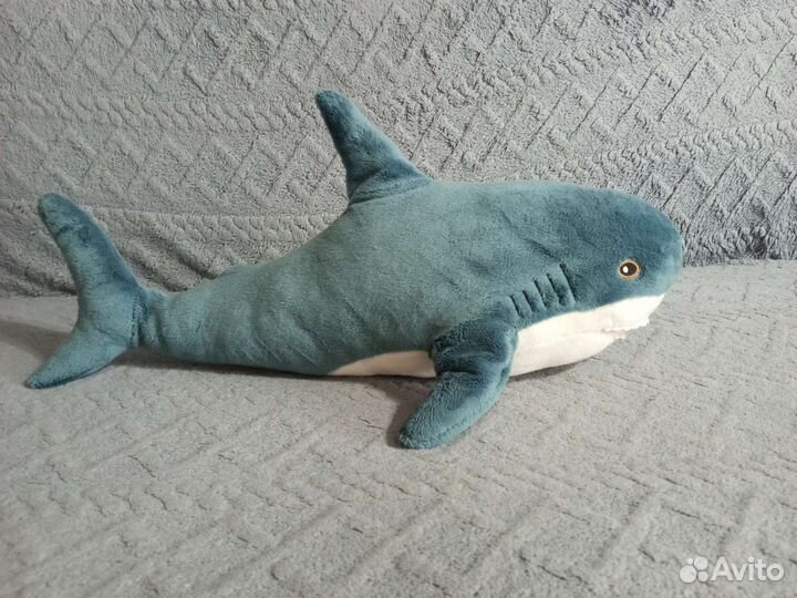 Плюшевая акула