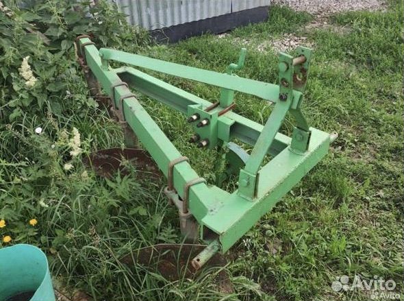 Плуг для трактора