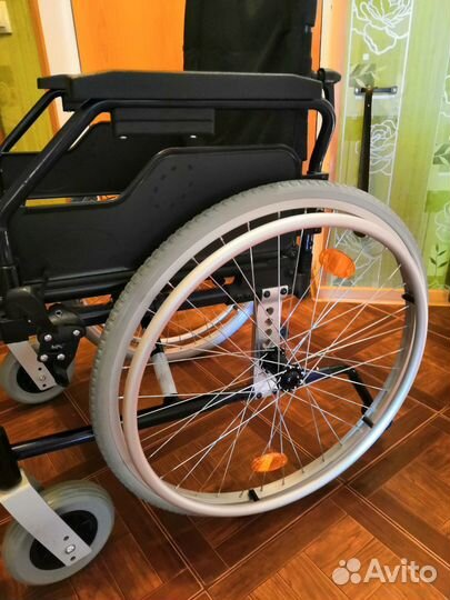 Инвалидное кресло-коляска прогулочная новая