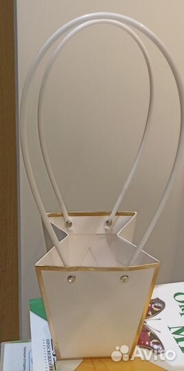 Корзинка бумажная для цветов или сувениров