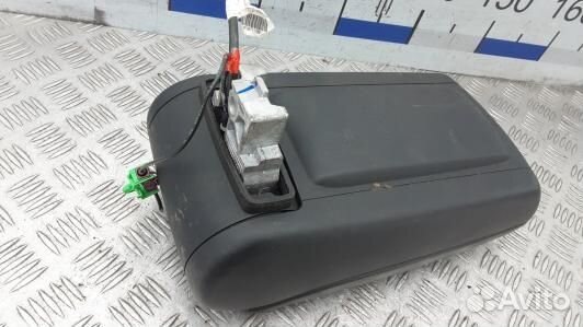 Подлокотник центральный audi A6 C6 (AML27IX01)