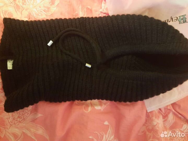 Капор женский вязаный