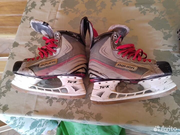 Хоккейные коньки bauer vapor