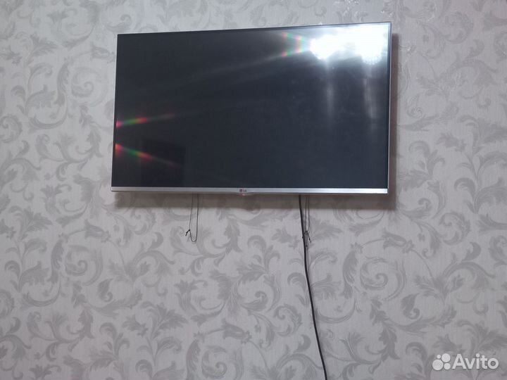 Телевизор LG диагональ 109 в отличном состоянии