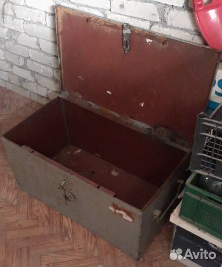 Шкатулка металлическая армейская