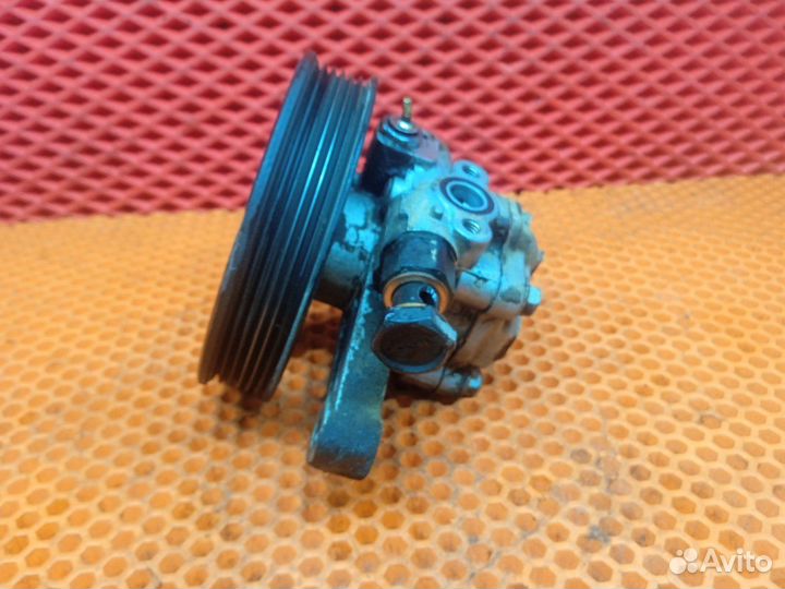 Насос гидроусилителя руля Kia Rio G4FC