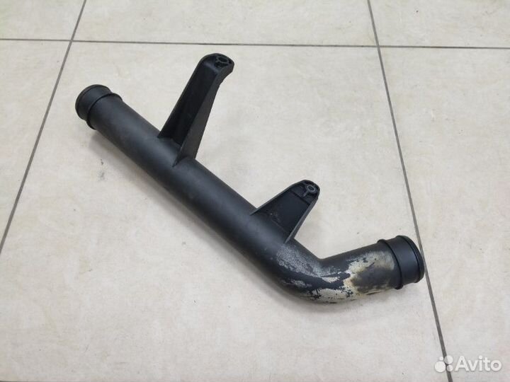 Патрубок интеркулера Volkswagen Crafter 2.5