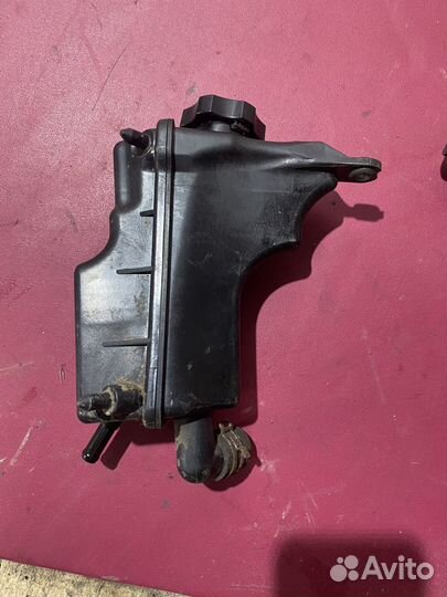 Бачок гура Chevrolet Cruze