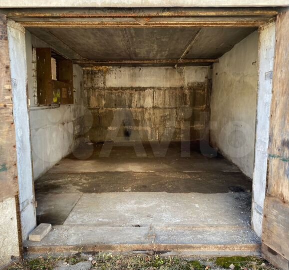 Гараж, > 30 м²