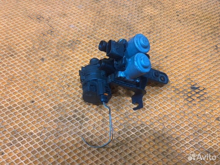 Блок клапанов печки Audi A6 C6 4F AUK 2007