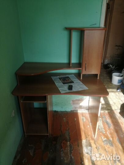 Компьютерный стол