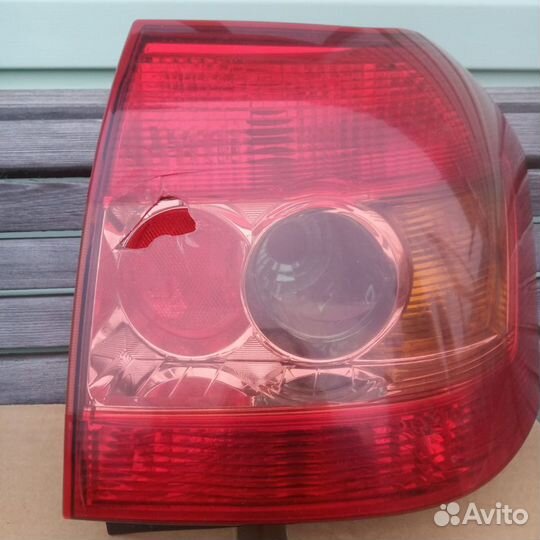 Фонарь для Toyota Corolla хэтчбек