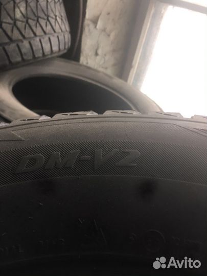 Bridgestone Blizzak DM-V3 285/60 R18