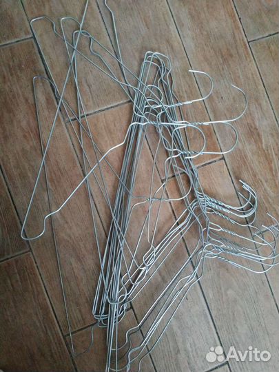 Плечики металлические