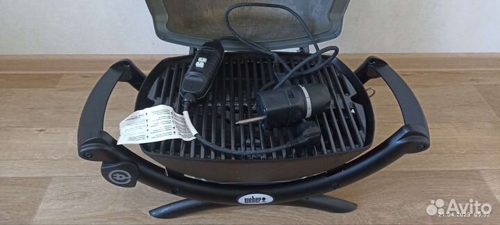 Электрогриль Weber Q1400