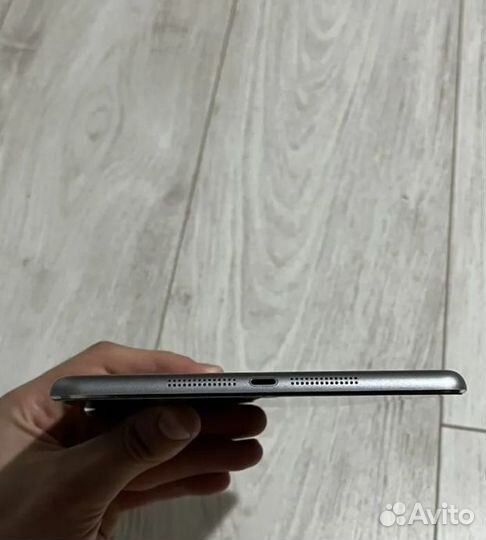 iPad mini с версией под сим карту