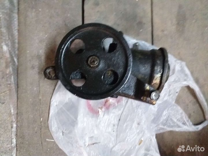 Гидроуслитель руля