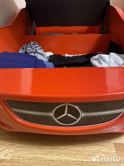 Детская кровать машинка