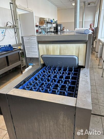 Посудомойщик уборщик