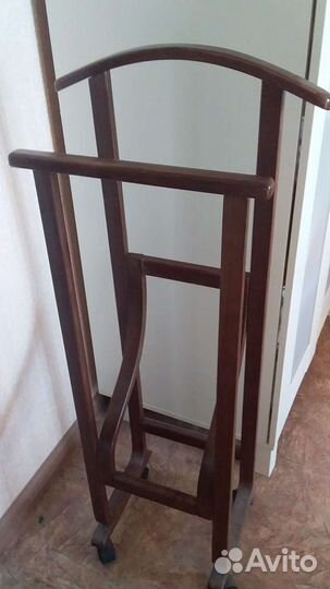 Вешалка для одежды напольная деревянная