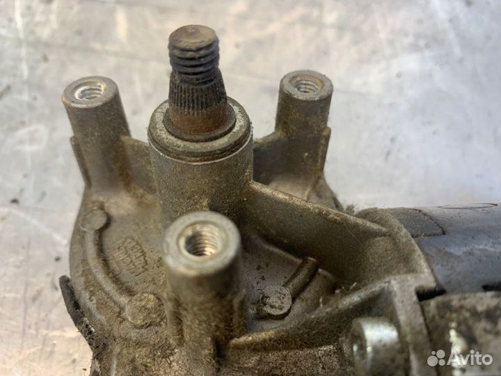 Мотор стеклоочистителя передний Renault Logan LS