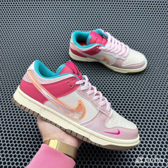 Nike Social Status x Dunk Low PS Strawberry Milk