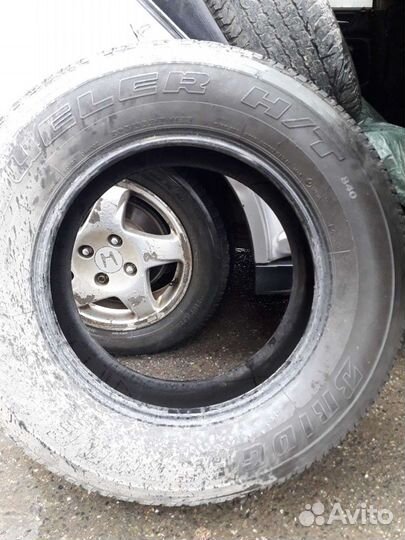 Bridgestone Dueler H/T 265/65 R17