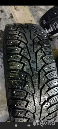 Nokian Tyres Hakkapeliitta SUV 225/65 R17 106